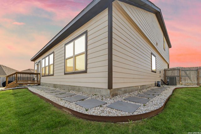 6930 STIPE Ln, Converse, TX 78109