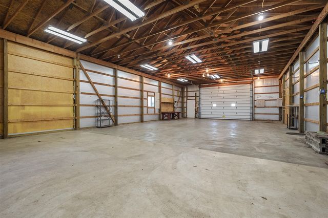 11940 S 10th Street, Schoolcraft, MI 49087