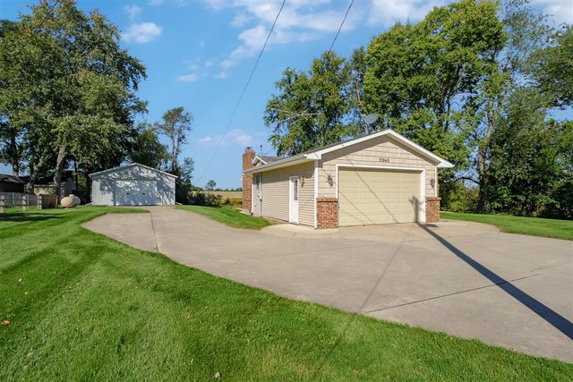 11940 S 10th Street, Schoolcraft, MI 49087