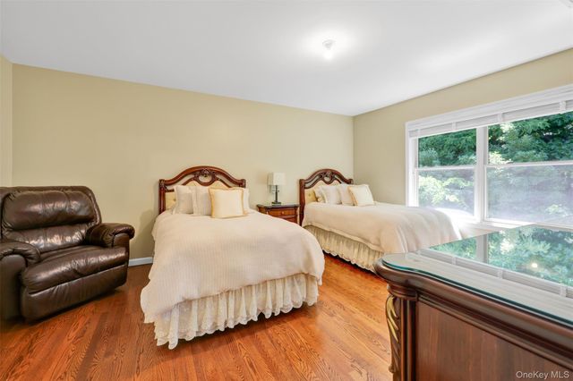 6 Rose Garden Way 304, Monsey, NY 10952