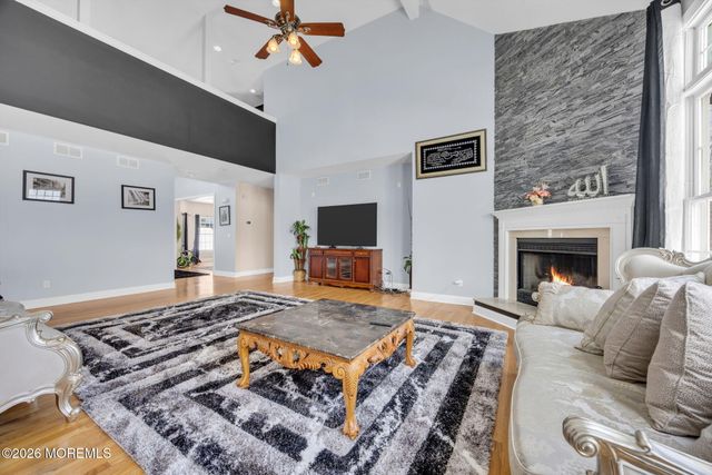 201 Sidney Road, Pittstown, NJ 08867