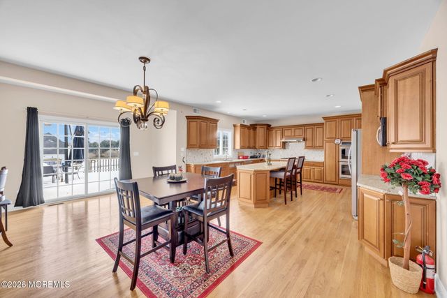 201 Sidney Road, Pittstown, NJ 08867