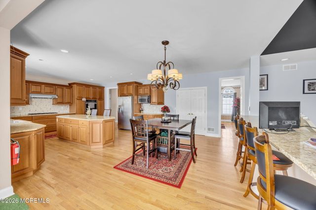 201 Sidney Road, Pittstown, NJ 08867