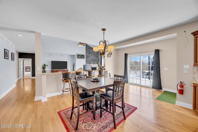 201 Sidney Road, Pittstown, NJ 08867