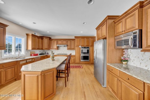 201 Sidney Road, Pittstown, NJ 08867