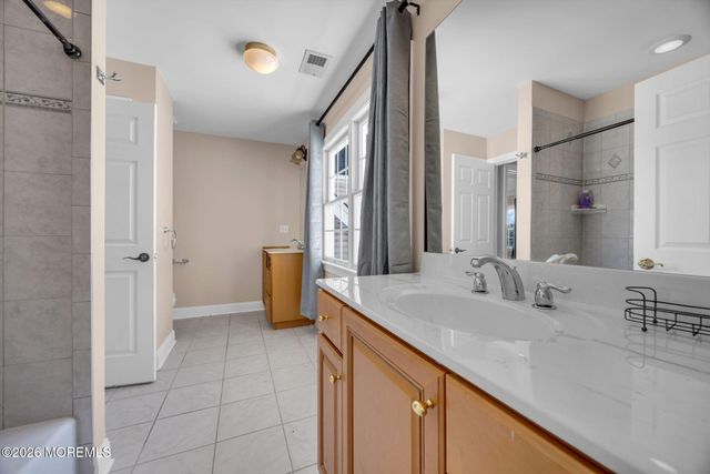 201 Sidney Road, Pittstown, NJ 08867