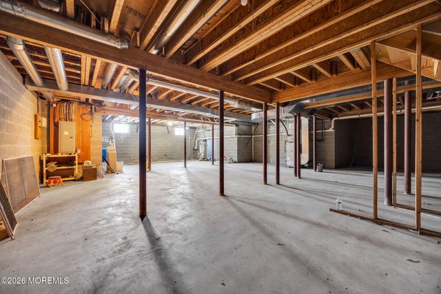 201 Sidney Road, Pittstown, NJ 08867