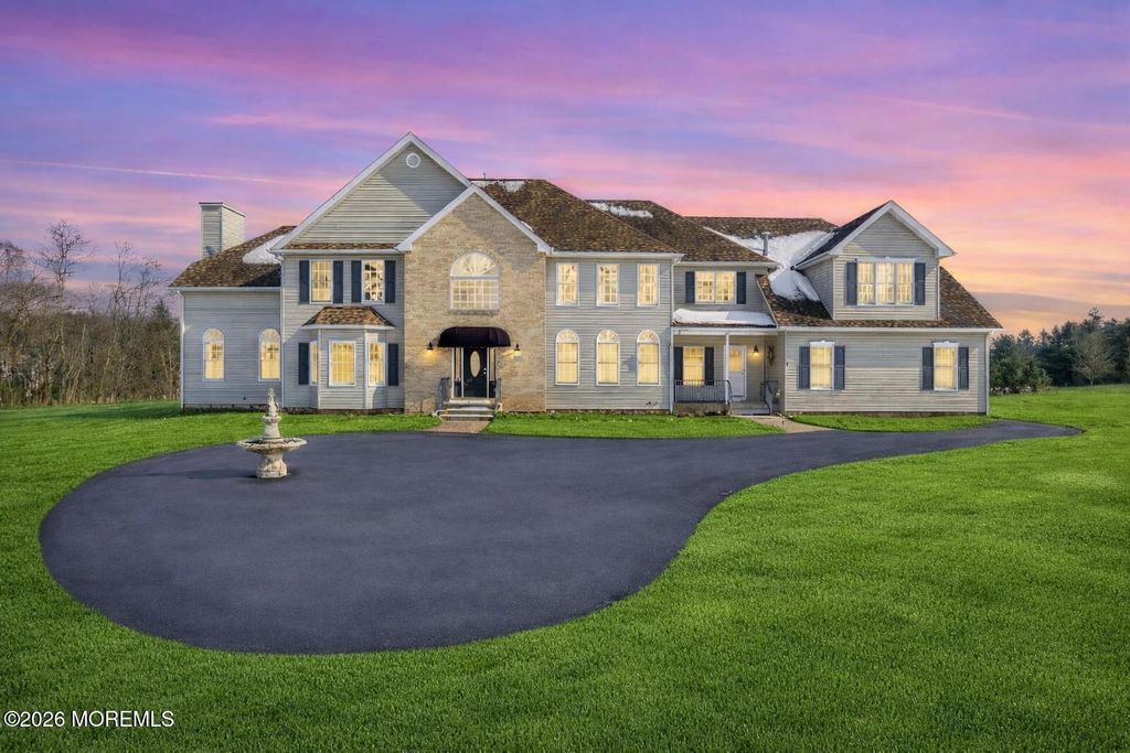 201 Sidney Road, Pittstown, NJ 08867