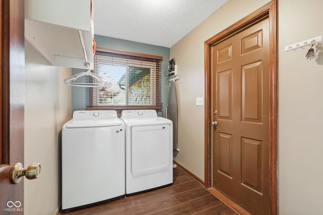 7164 Sandalwood Drive, Avon, IN 46123