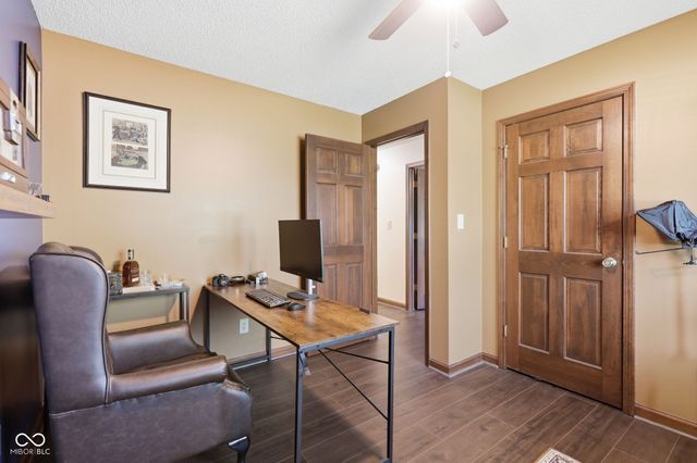 7164 Sandalwood Drive, Avon, IN 46123