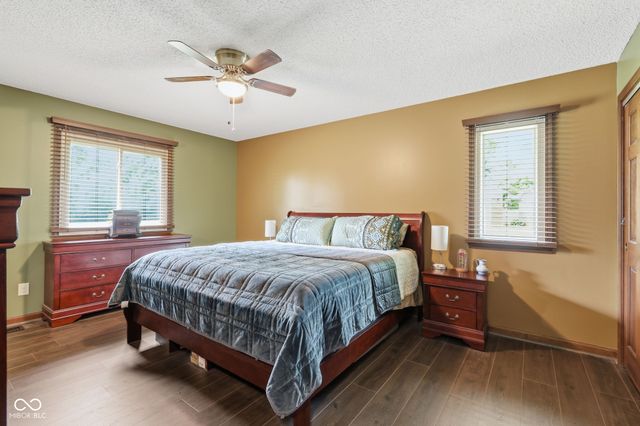7164 Sandalwood Drive, Avon, IN 46123