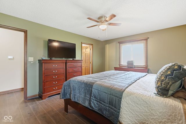 7164 Sandalwood Drive, Avon, IN 46123