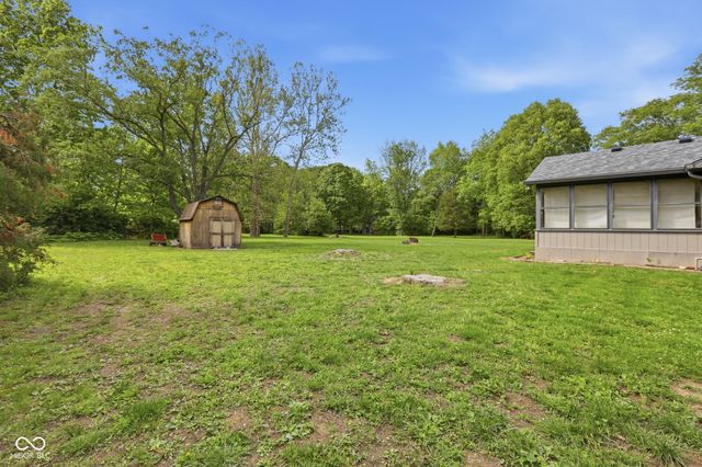 7164 Sandalwood Drive, Avon, IN 46123