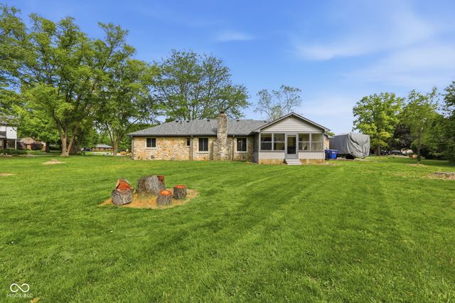 7164 Sandalwood Drive, Avon, IN 46123