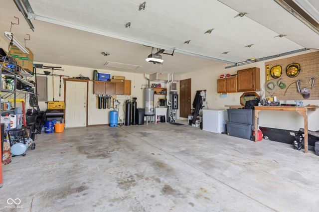 7164 Sandalwood Drive, Avon, IN 46123
