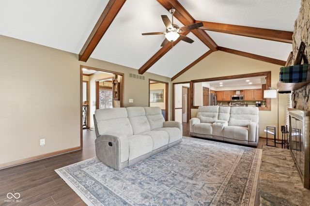7164 Sandalwood Drive, Avon, IN 46123