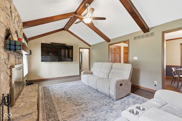 7164 Sandalwood Drive, Avon, IN 46123