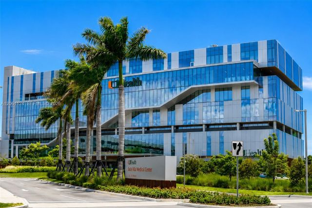 15051 Royal Oaks Lane 102, North Miami, FL 33181