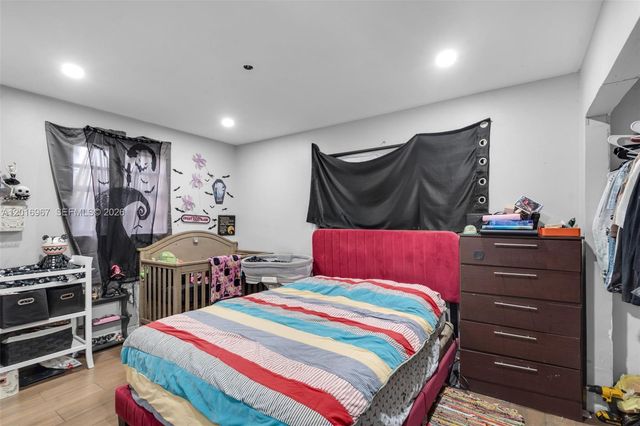 1121 N 71st Avenue, Hollywood, FL 33024