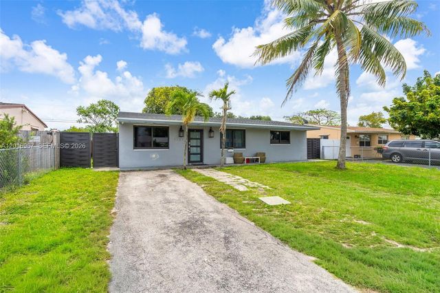 1121 N 71st Avenue, Hollywood, FL 33024