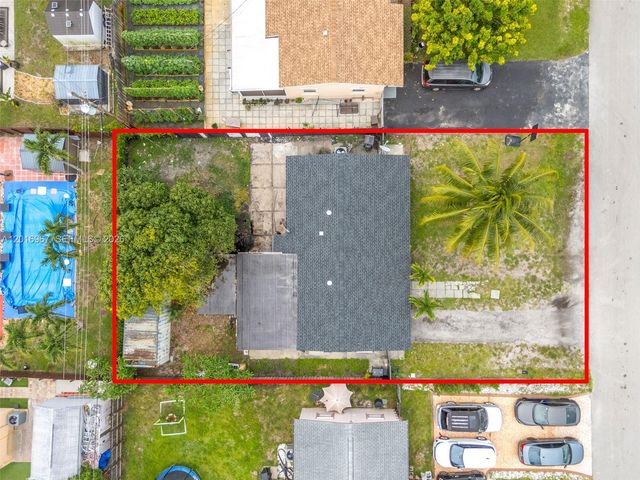 1121 N 71st Avenue, Hollywood, FL 33024