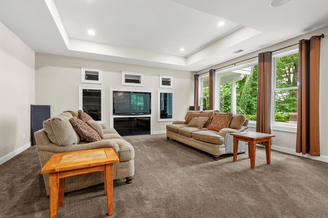 9765 Sterling Road, Richland, MI 49083