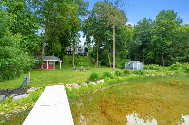 9765 Sterling Road, Richland, MI 49083