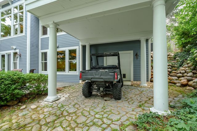 9765 Sterling Road, Richland, MI 49083