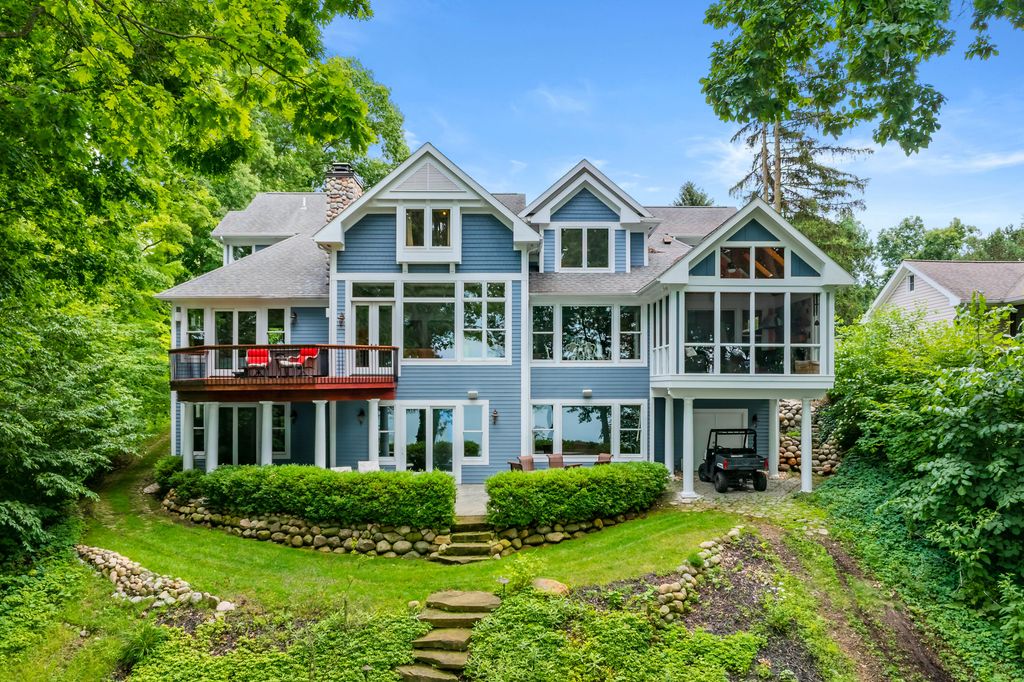 9765 Sterling Road, Richland, MI 49083