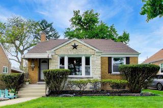 2536 S 5th Avenue, North Riverside, IL 60546