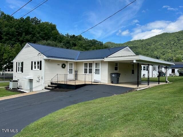 279 Legion Street, Weber City, VA 24290