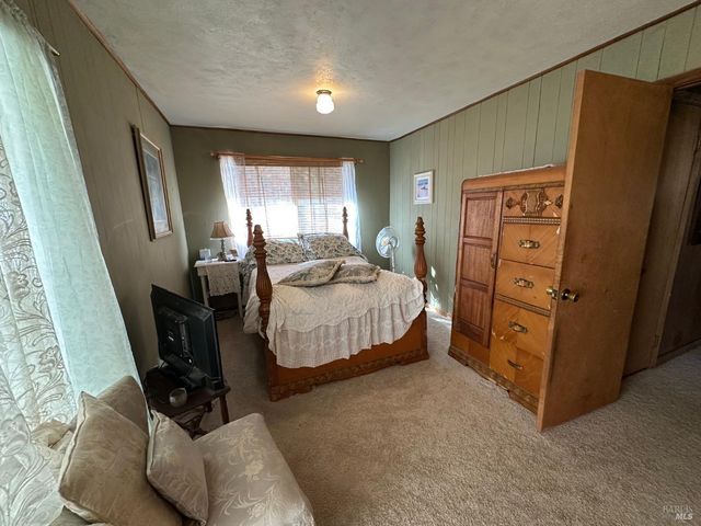 3635 Country Club Dr, Clearlake, CA 95422