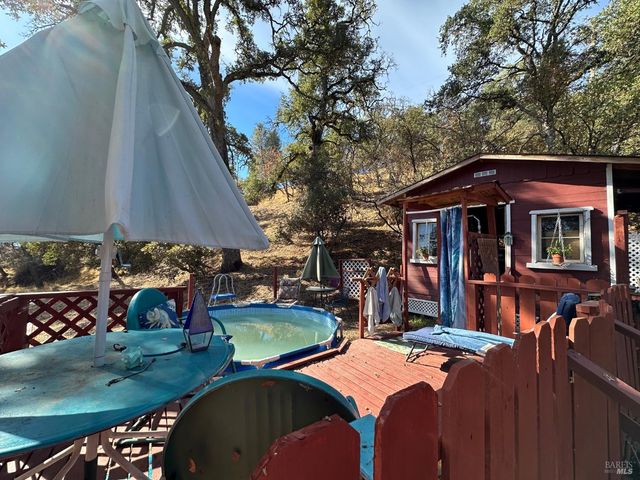 3635 Country Club Dr, Clearlake, CA 95422