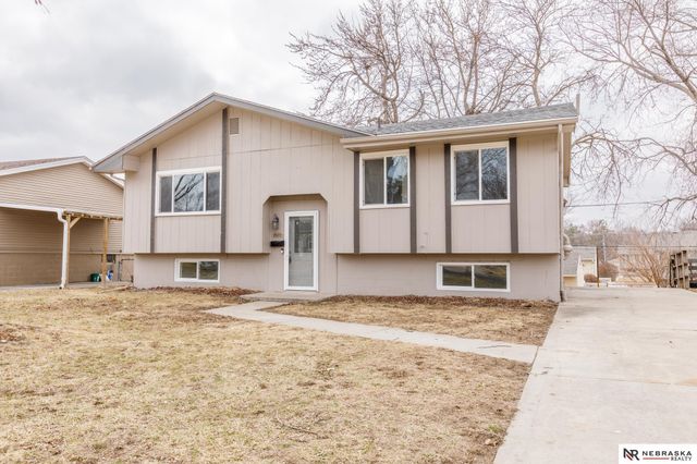 7611 Teal Street, La Vista, NE 68128