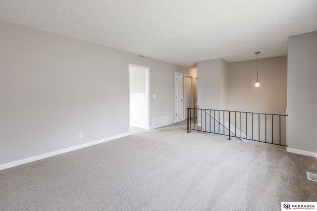 7611 Teal Street, La Vista, NE 68128