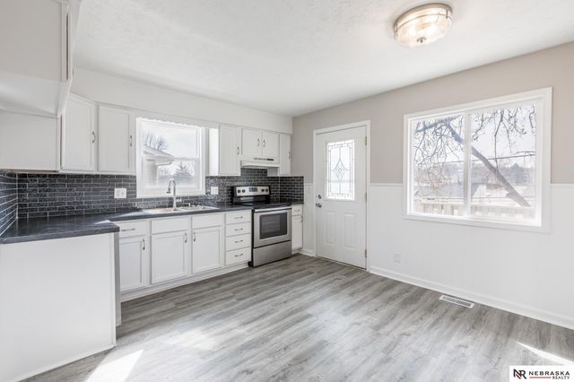 7611 Teal Street, La Vista, NE 68128