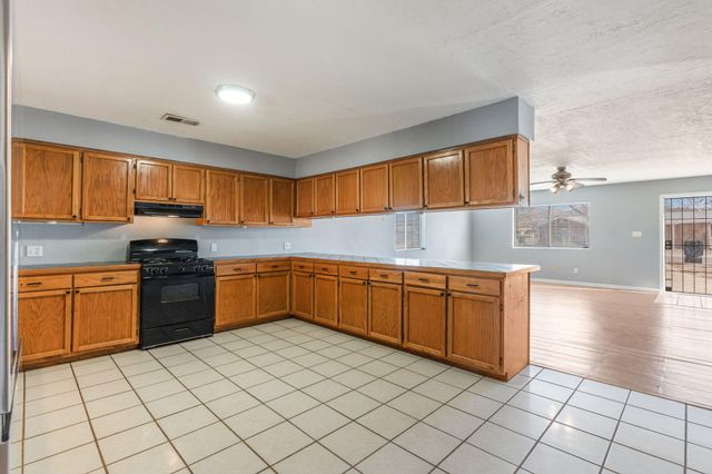 4603 Clay Street SE, Albuquerque, NM 87105