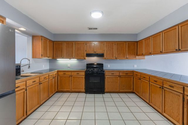 4603 Clay Street SE, Albuquerque, NM 87105