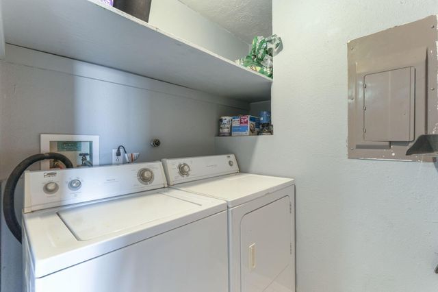 4603 Clay Street SE, Albuquerque, NM 87105