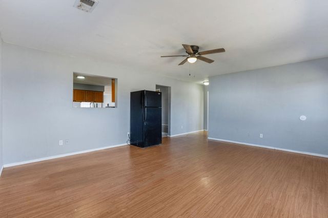 4603 Clay Street SE, Albuquerque, NM 87105