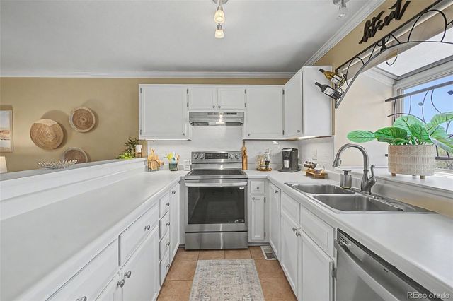 6618 Warbler Lane, Colorado Springs, CO 80919