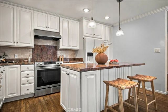 11436 Clarkson Road, Los Angeles, CA 90064
