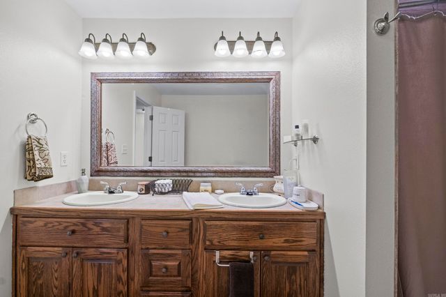 130 Oneida Way, Maumelle, AR 72113