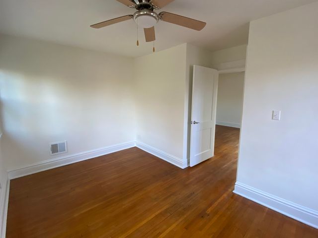 3 Willow Glen Rd, Huntington, WV 25701