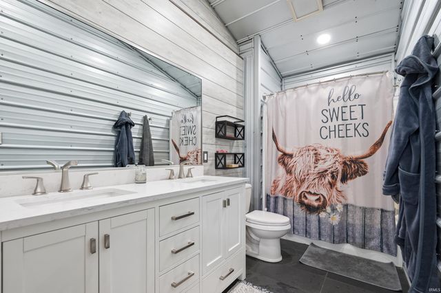 5275 W CR 400 S Road, Muncie, IN 47302