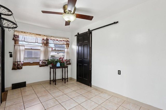 2009 Rapids DRIVE, Racine, WI 53404