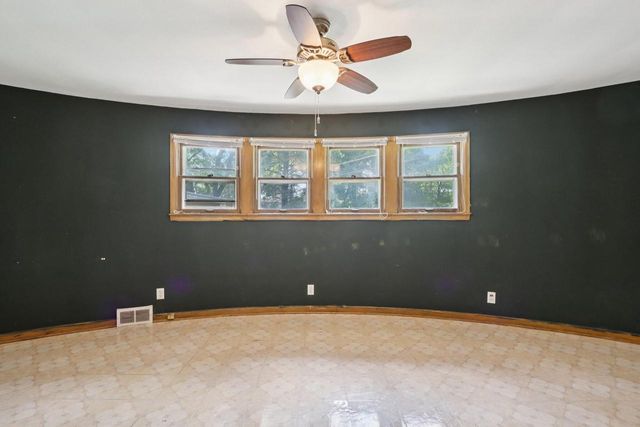 2009 Rapids DRIVE, Racine, WI 53404