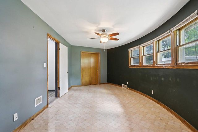 2009 Rapids DRIVE, Racine, WI 53404