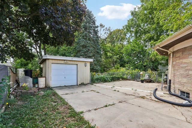 2009 Rapids DRIVE, Racine, WI 53404