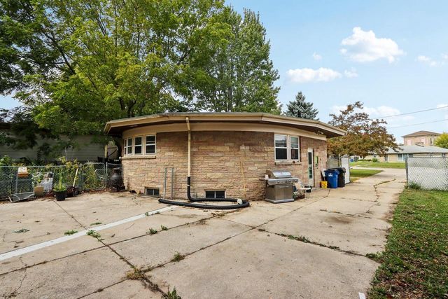 2009 Rapids DRIVE, Racine, WI 53404